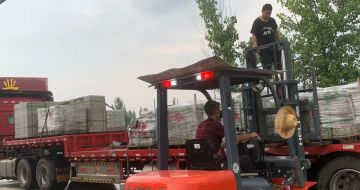 呼和浩特 黄金麻冰裂纹，地铺石装车