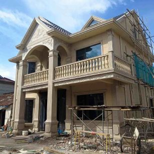 呼和浩特 黄金麻花岗岩石材私人别墅雕花门楼柱阳台栏杆