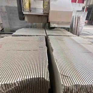 呼和浩特 车间生产日常，黄金麻白麻花岗岩