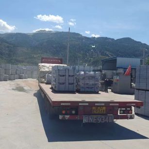 呼和浩特 芝麻白仿形路沿石，直形路沿石