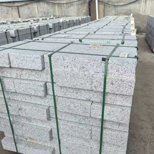 呼和浩特 白麻花岗岩路沿石，弧形路沿石，道牙石，马路牙子，界石，路缘石，平沿石，直岩石，平缘石等