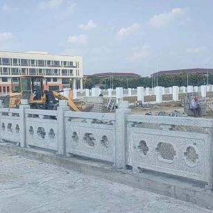 呼和浩特 白麻花岗岩荔枝面河道栏杆