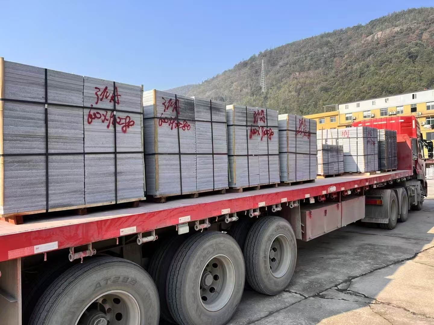 呼和浩特 芝麻灰地铺石出货日常