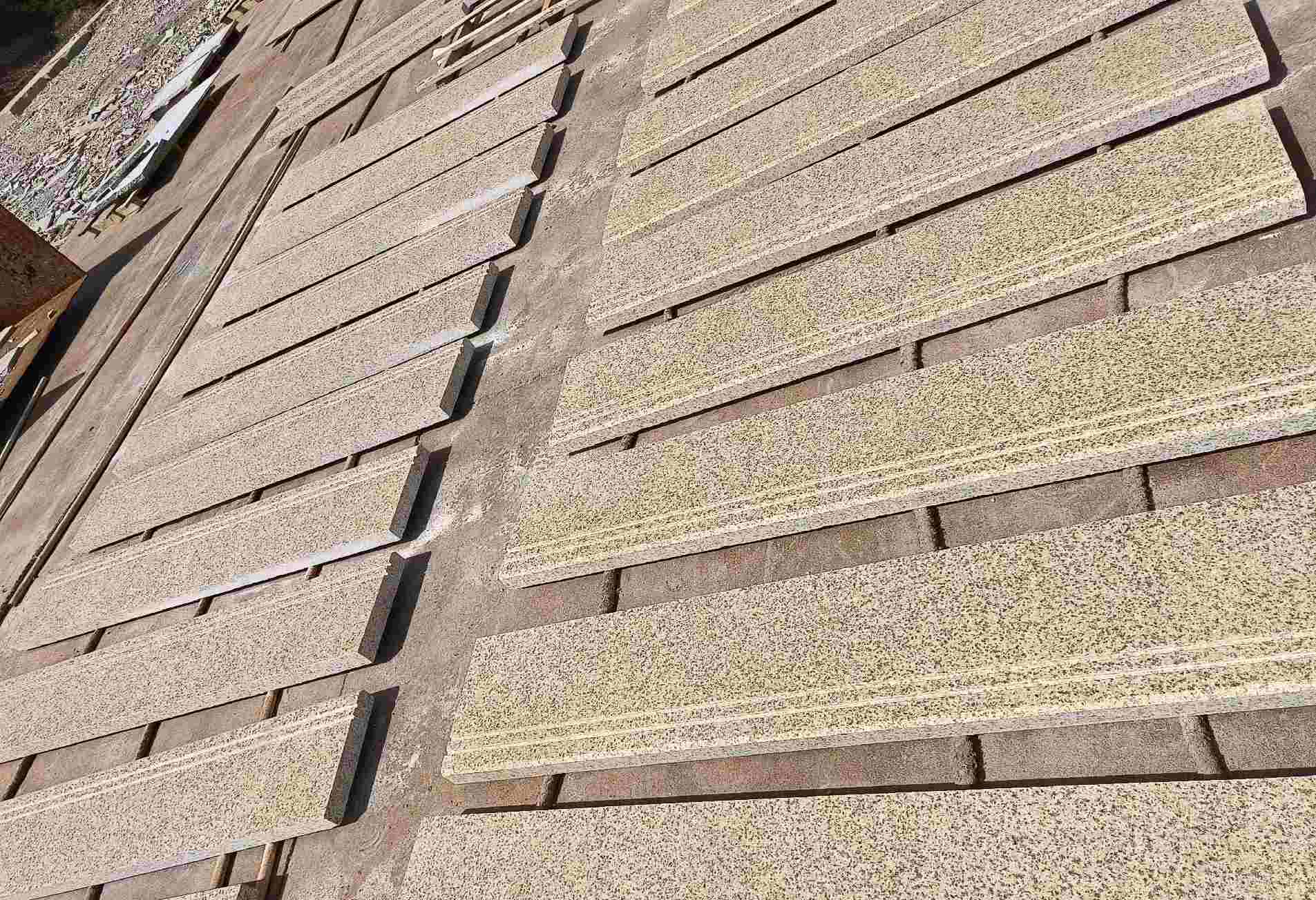 呼和浩特 黄金麻花岗岩光面楼梯踏步