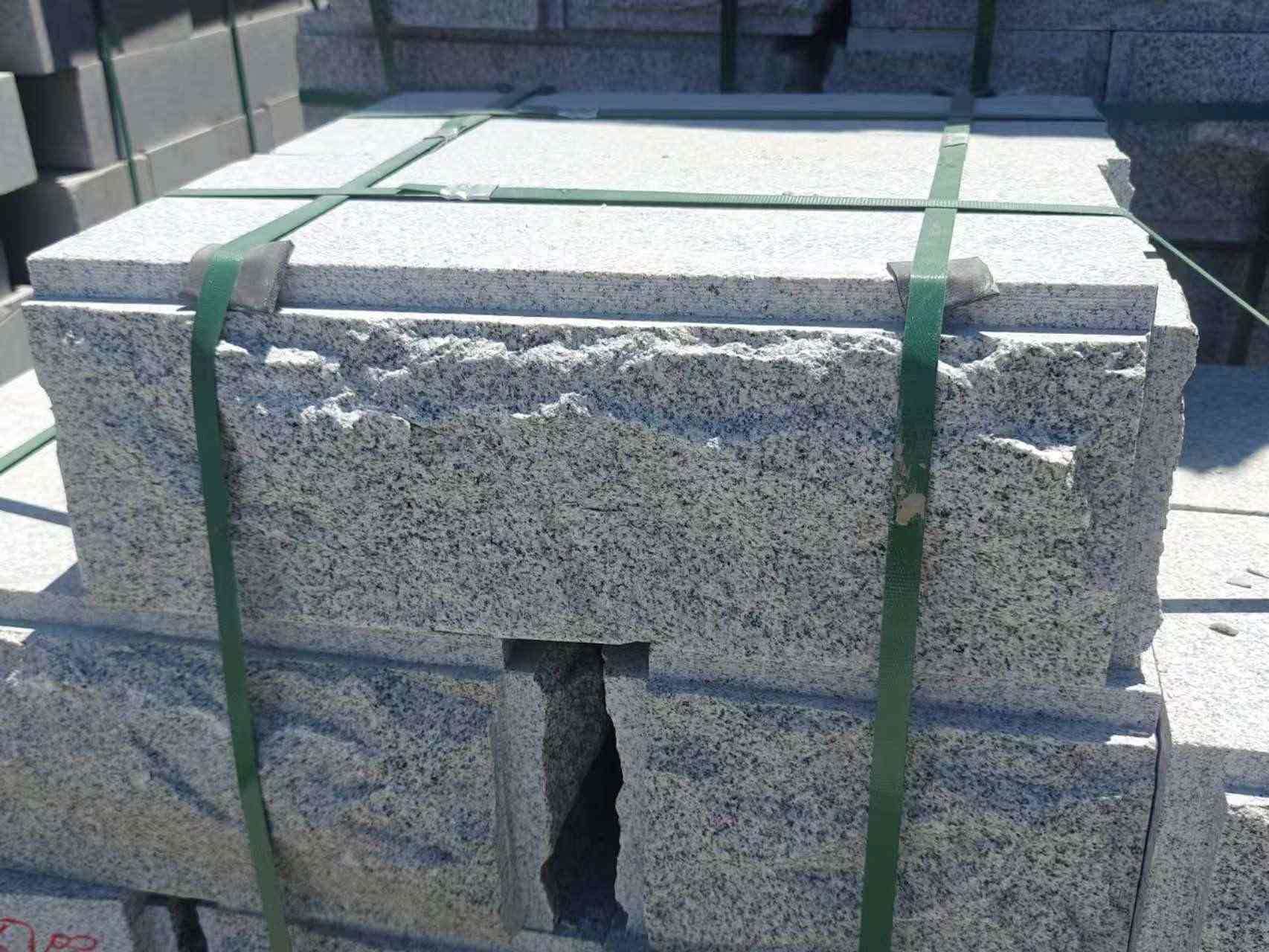 呼和浩特 芝麻白花岗岩自然面成品