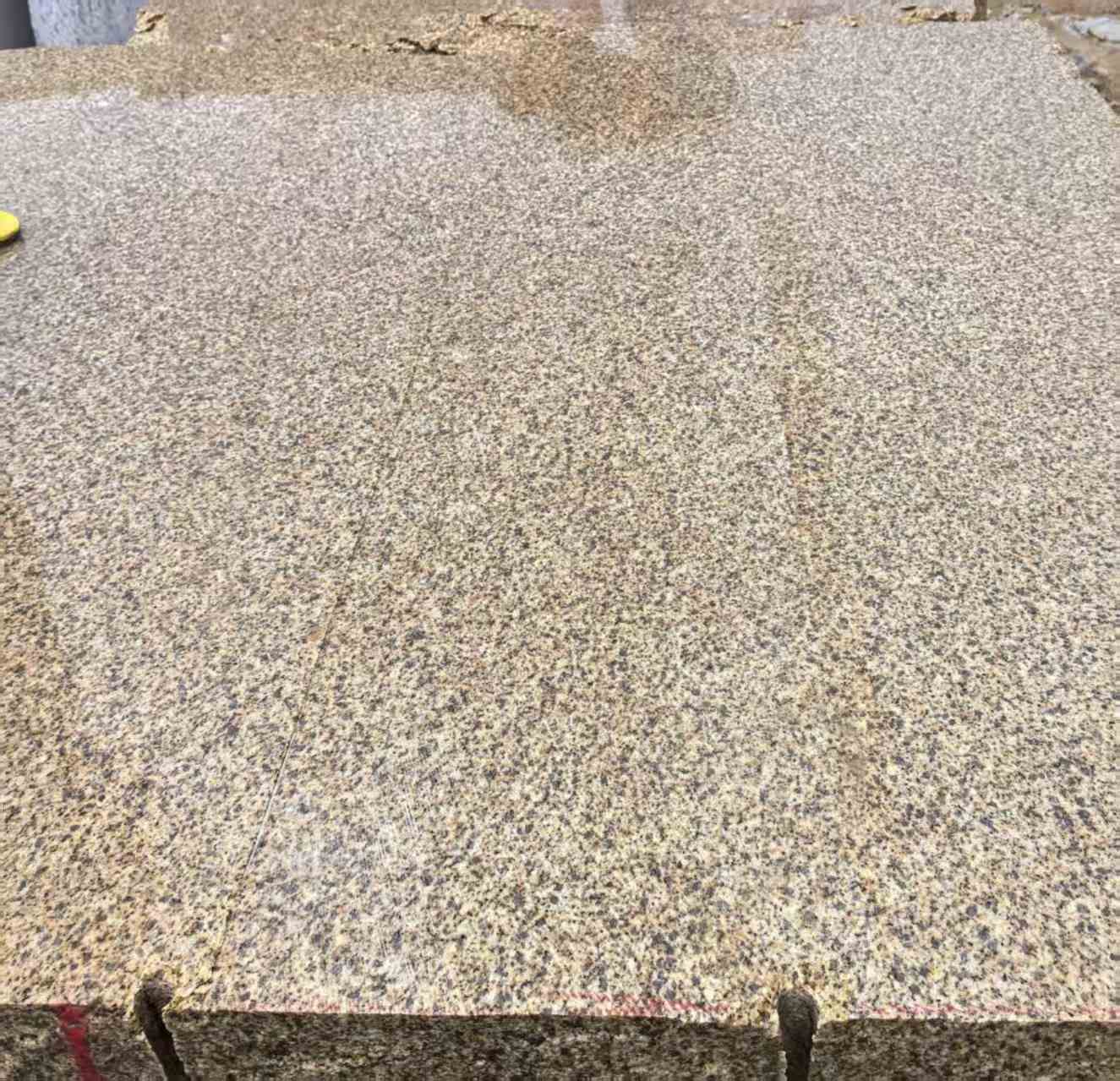 呼和浩特 黄金麻花岗岩石材方料