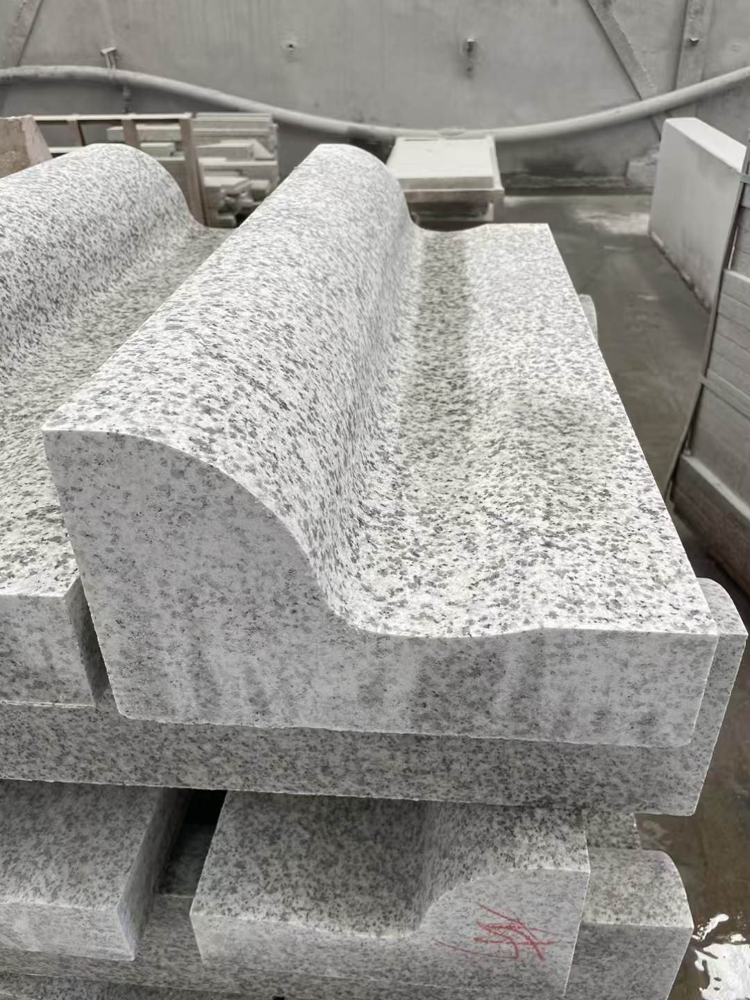 呼和浩特 白麻花岗岩S型路沿石，路侧石，马路牙子等